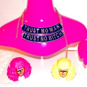 Two set mirror on back adjustable necklace's